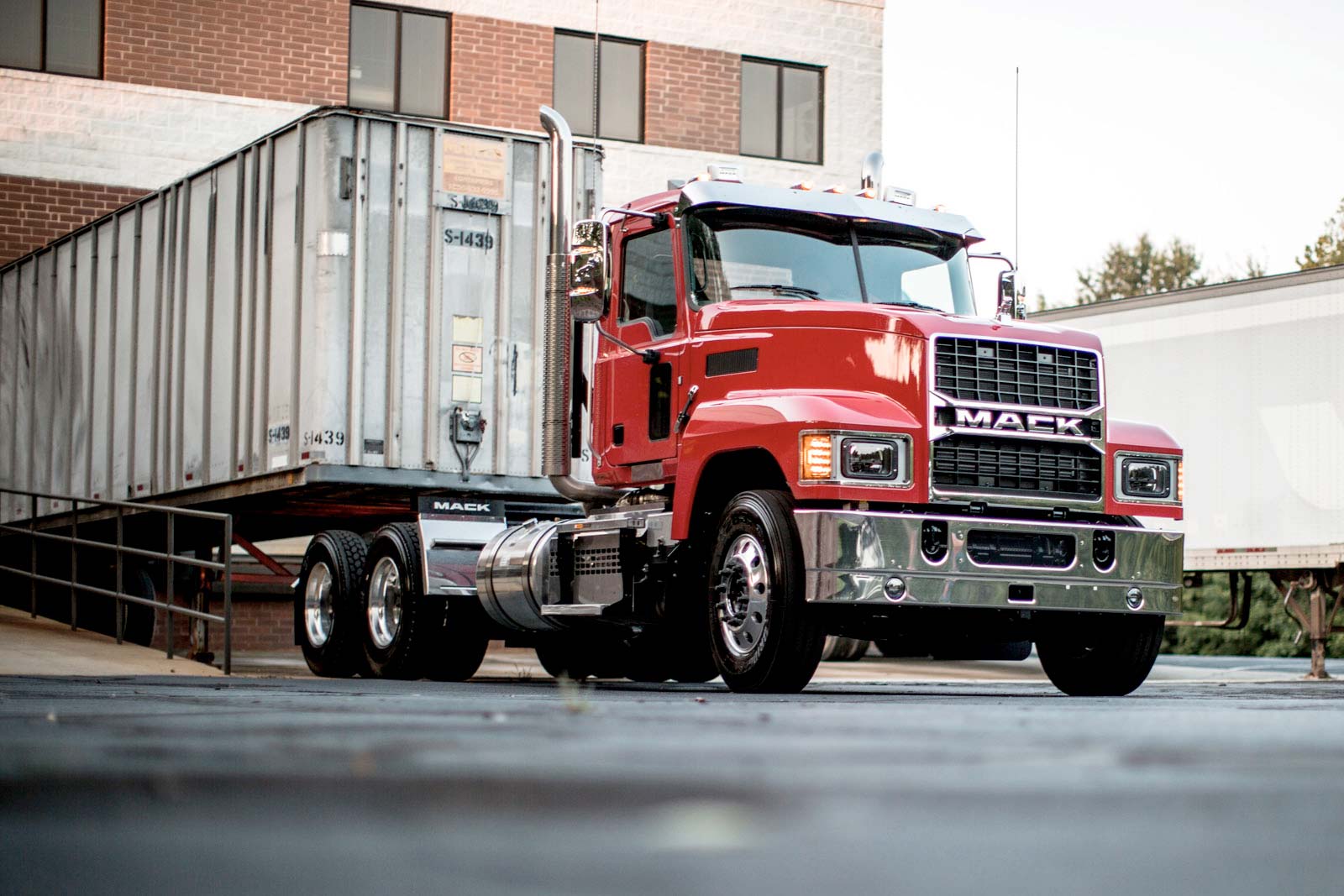  Mack  Trucks  Announces Booth Truck  Lineup for ExpoCam 